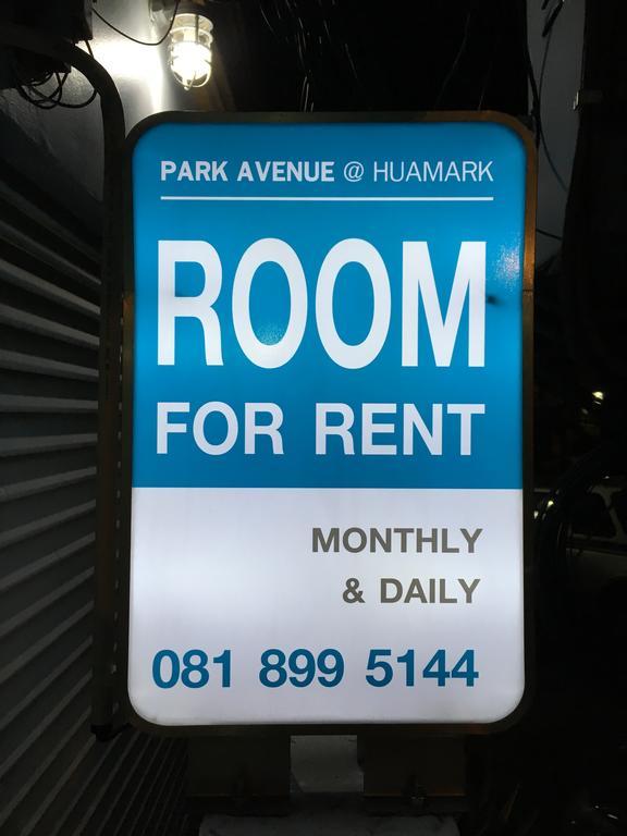 Park Avenue@Huamark Bangkok Bagian luar foto