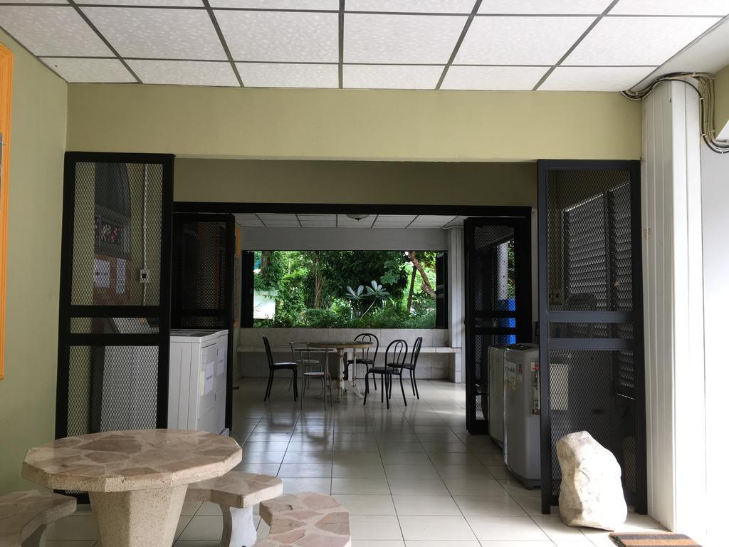 Park Avenue@Huamark Bangkok Bagian luar foto